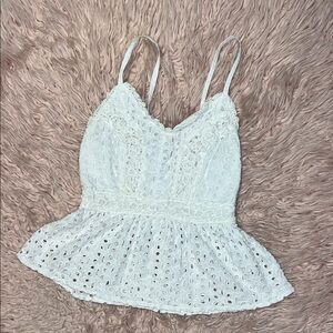 White Eyelet Lace Babydoll Tank Top – Size XS 🌼